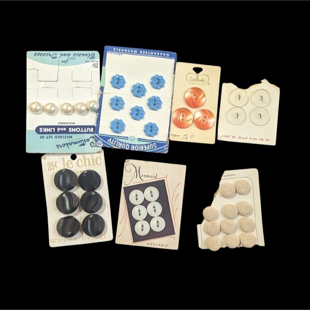 Vintage Button Lot Of 7 Cards For Sewing & Crafts Le‎ Chic La Mode Mermaid